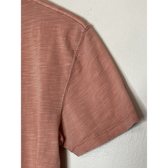 Abercrombie & Fitch Men's TShirt Small Dusty Rose Pinkish Fish Graphic - Picture 4 of 6